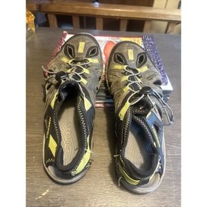 Merrel J65233 Castle Rock Green Oasis Mens Hiking Walking Shoes Size 9.5